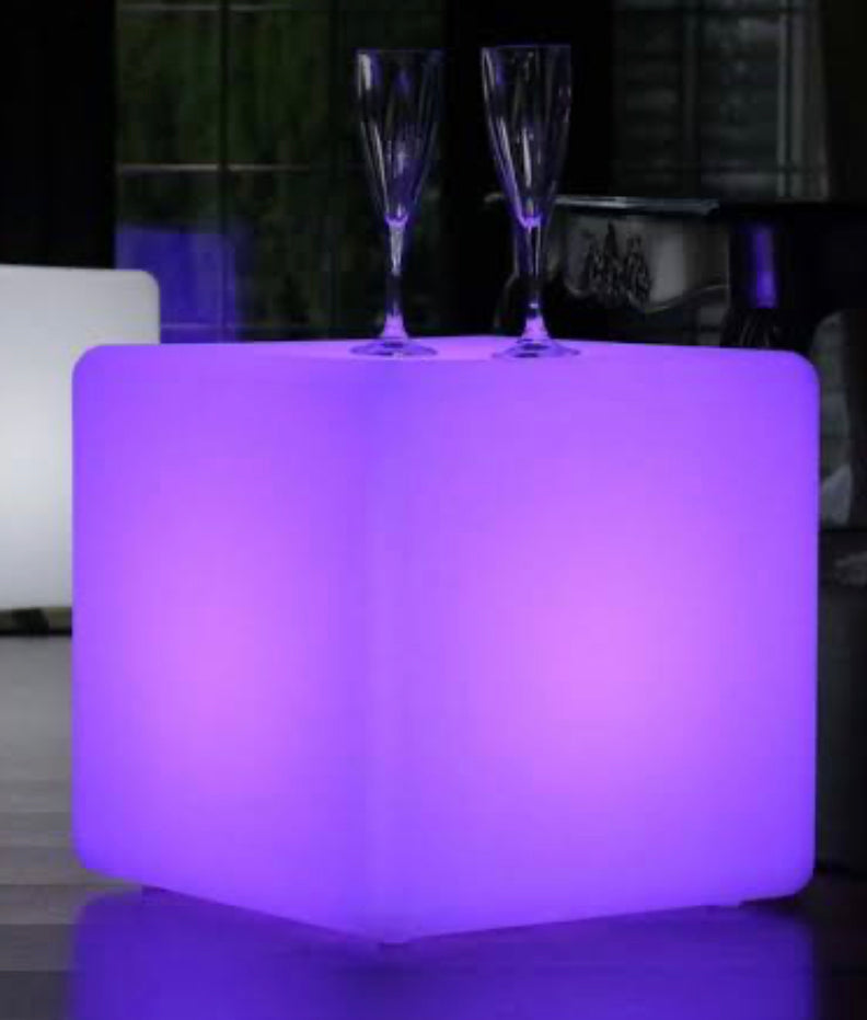 Illuminated Cube - 40cm